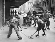 NYC Sidewalk 1932.jpg
