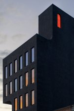 545-metropolitan-avenue-williamsburg-new-york-commoncraft_dezeen_2364_col_2-1704x2562.jpg
